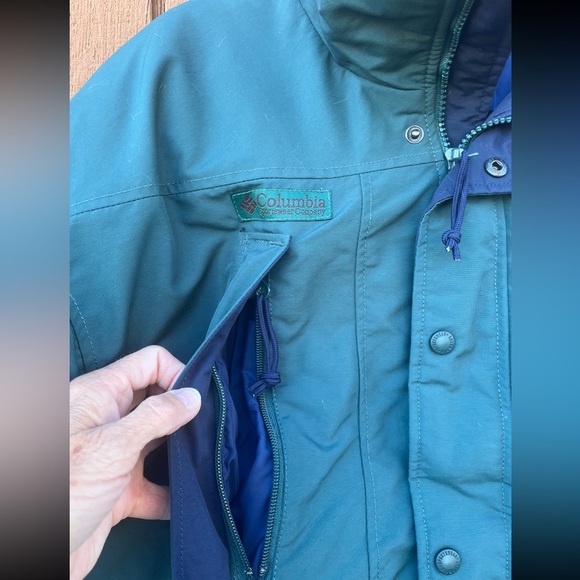 Columbia men’s vintage down jacket. EUC. Size Small - Picture 5 of 16